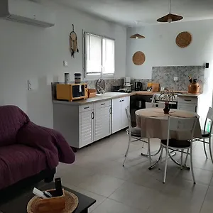  Hébergement de vacances Petite
